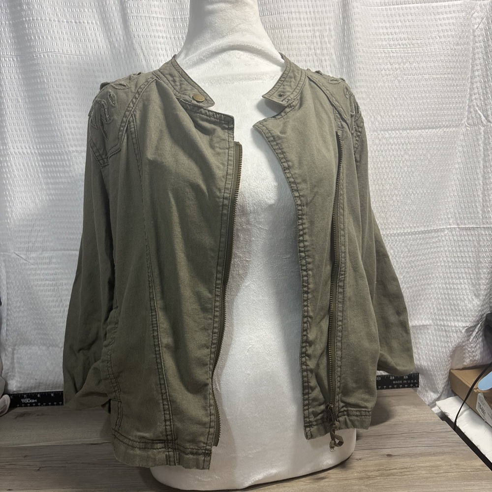 Maurice's Large Army Green Crop Asymmetrical Zip Cut Out Back Linen Cotton blend - Picture 2 of 9